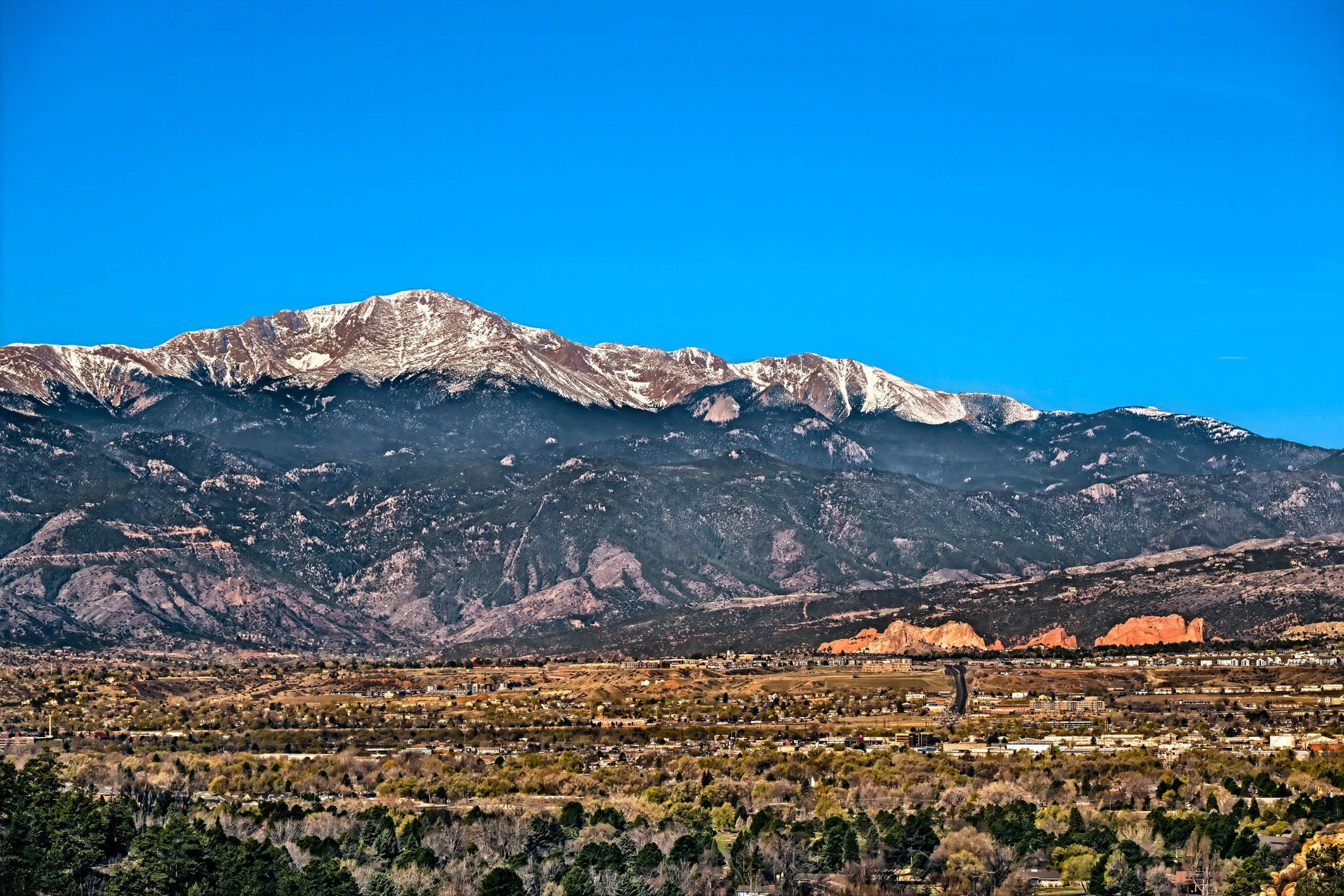 Colorado mountain landscape at sunrise